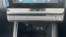 Renault Symbioz 1.6 E-Tech FHEV 145 Techno 5dr Auto Hybrid Estate